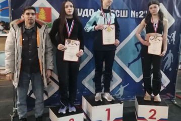 Легкоатлеты завоевали медали открытого первенства в Котовске